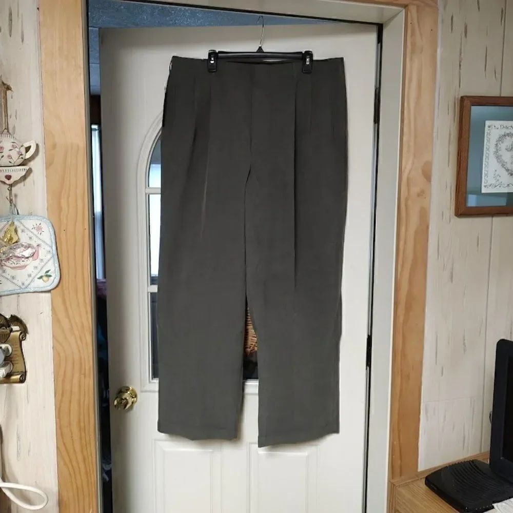 New Perry Ellis Portfolio Artichoke Colored Pants Men's 40/30